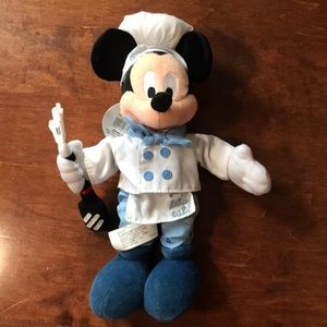 NWT Chef Mikey Plush doll from Disney World